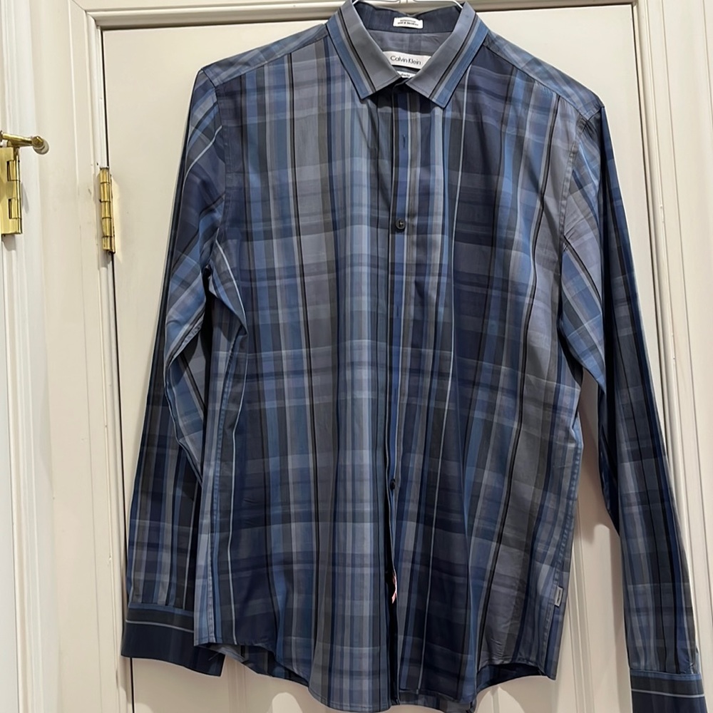Like New Calvin Klein Shirt